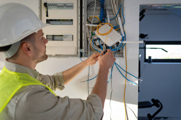 Best Licensed Electrician  in Northbrook, IL