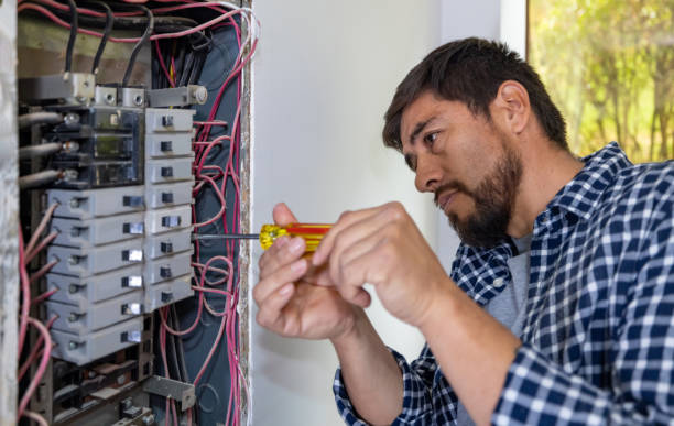 Best Electrical Contractors for Businesses  in Northbrook, IL